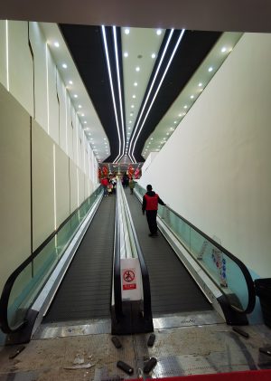 自动扶梯